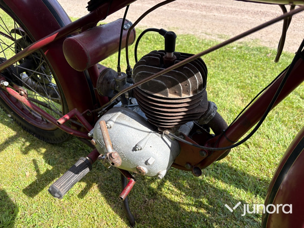Motorcykel - Husqvarna Röd Myra