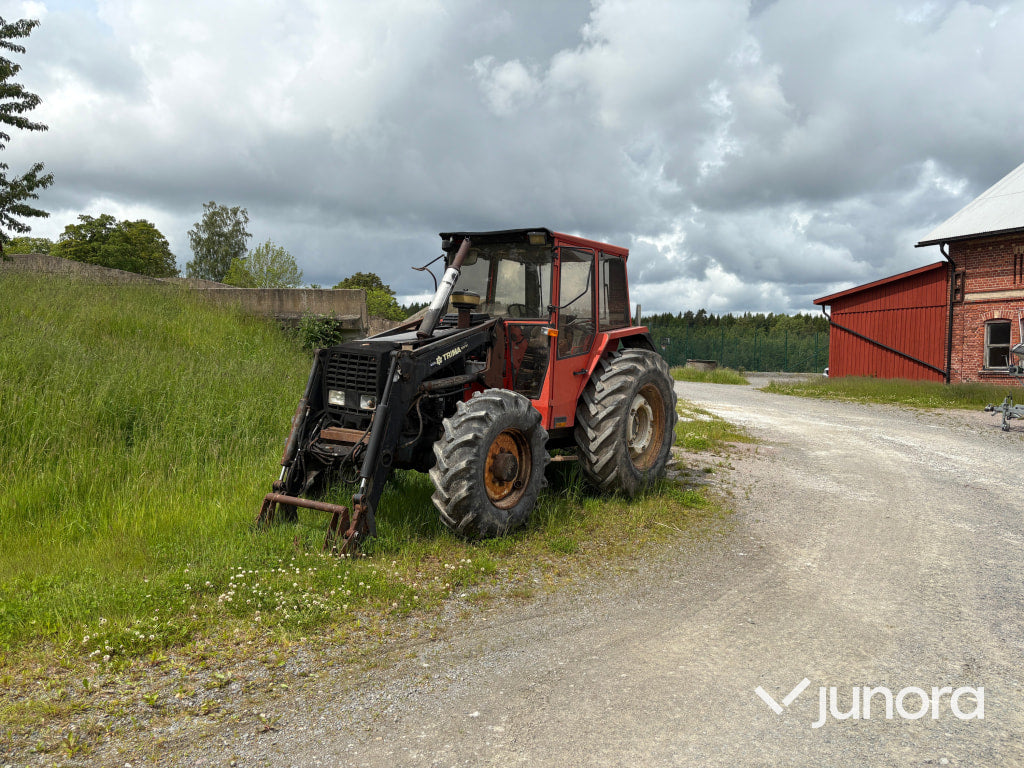 Valmet 705-4 med lastare