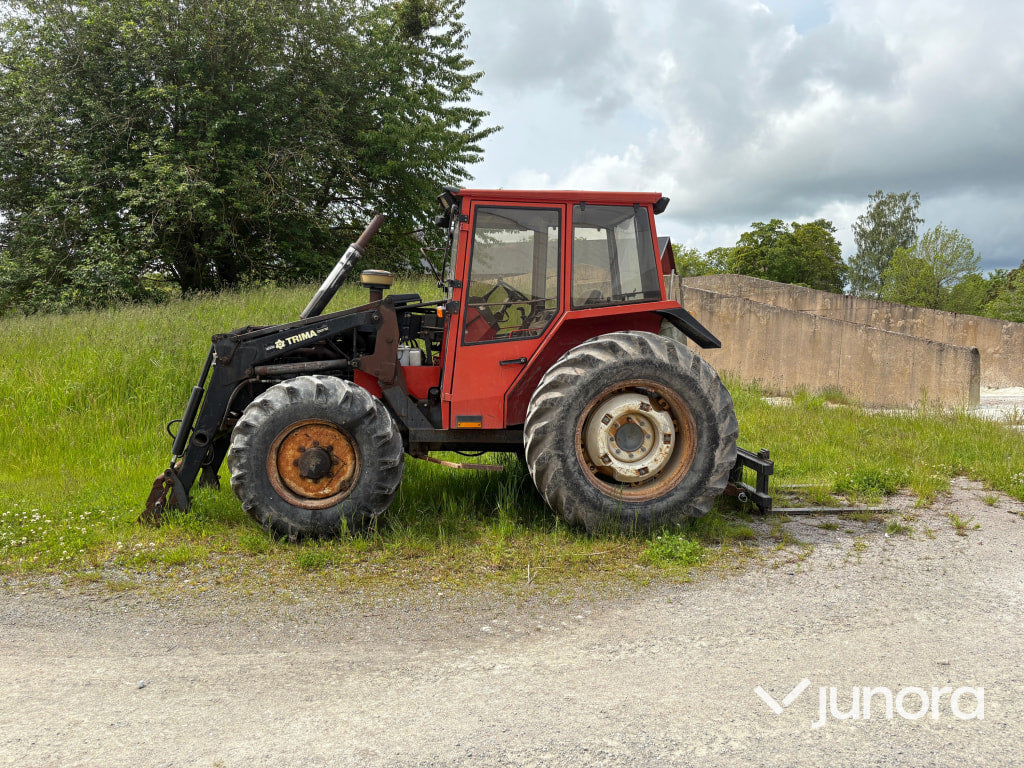 Valmet 705-4 med lastare