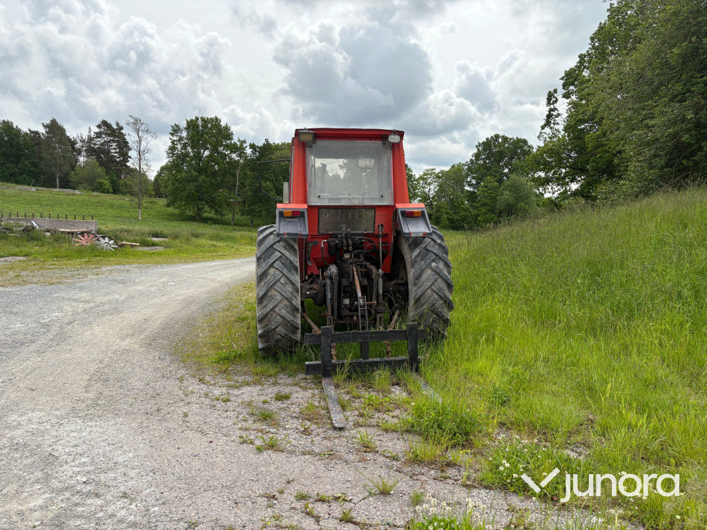 Valmet 705-4 med lastare