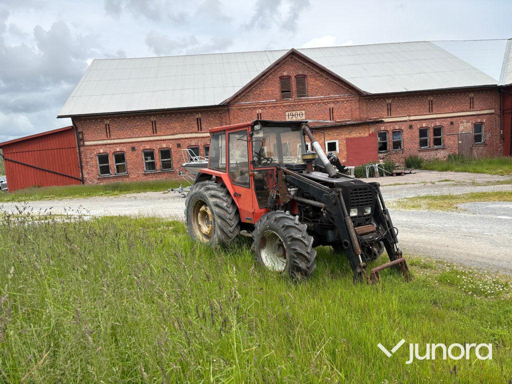 Valmet 705-4 med lastare