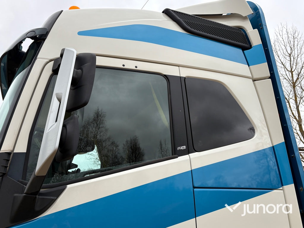 Timmerbil med släp - Volvo, FH16