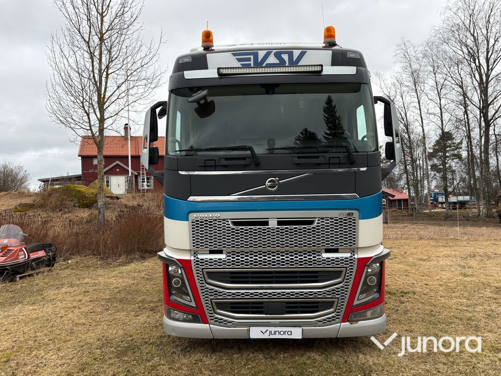 Timmerbil med släp - Volvo, FH16