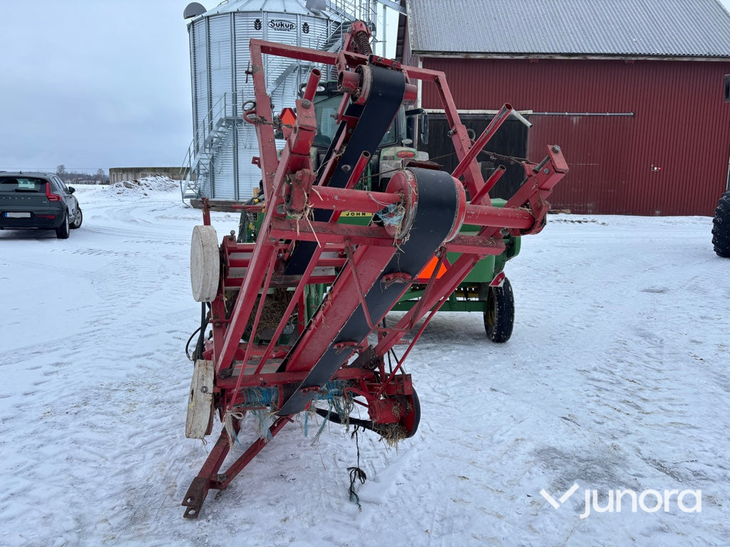 Hårdpress + Kastare - John Deere, 332A