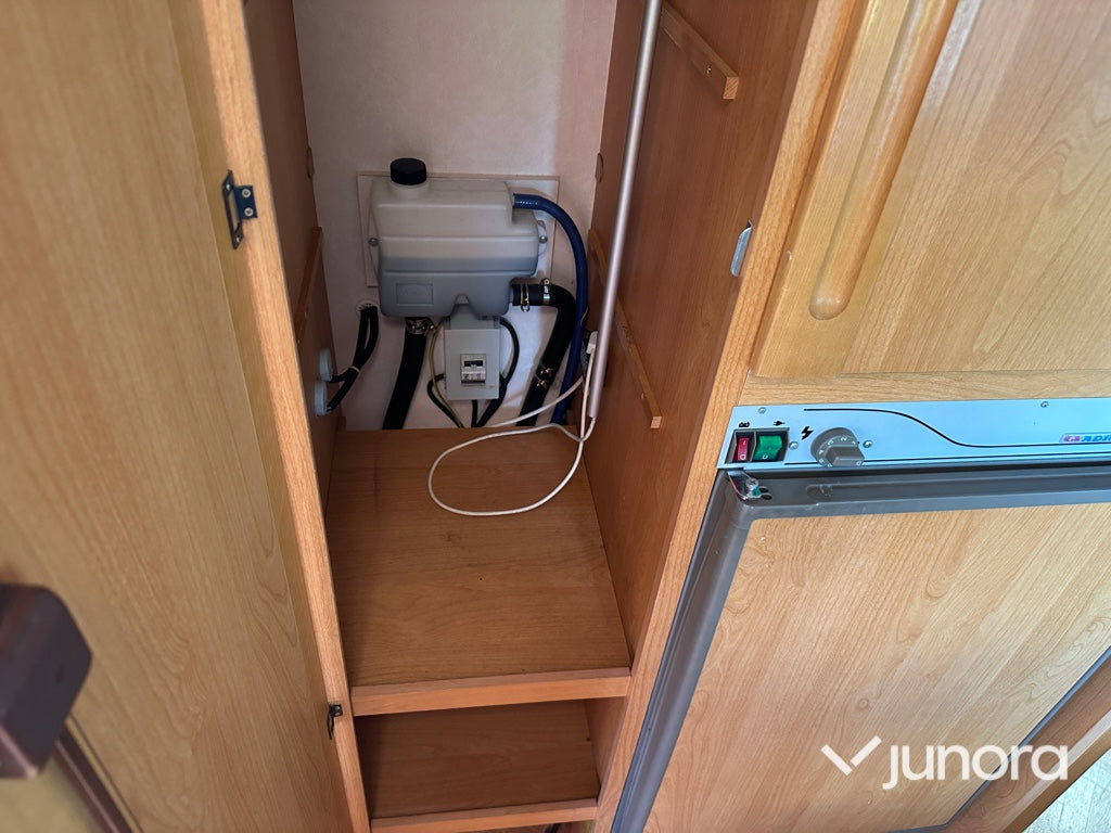 Husvagn - Adria, Unica B 502 UP