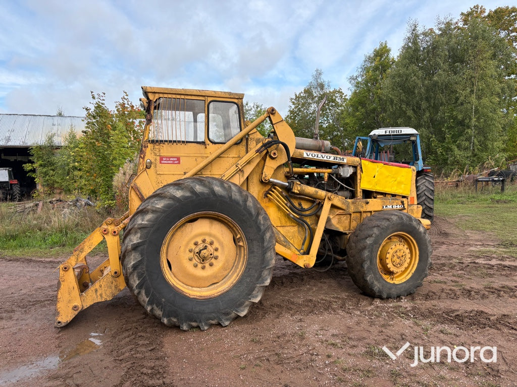 Baklastare Volvo BM LM 840 med skopa