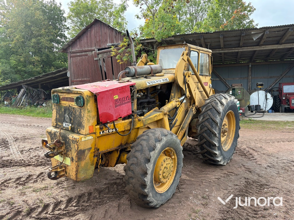 Baklastare Volvo BM LM 840 med skopa