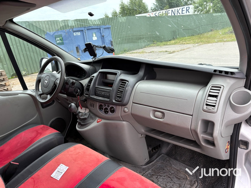 Lätt lastbil - Nissan, Primastar 2.0 dCi 115