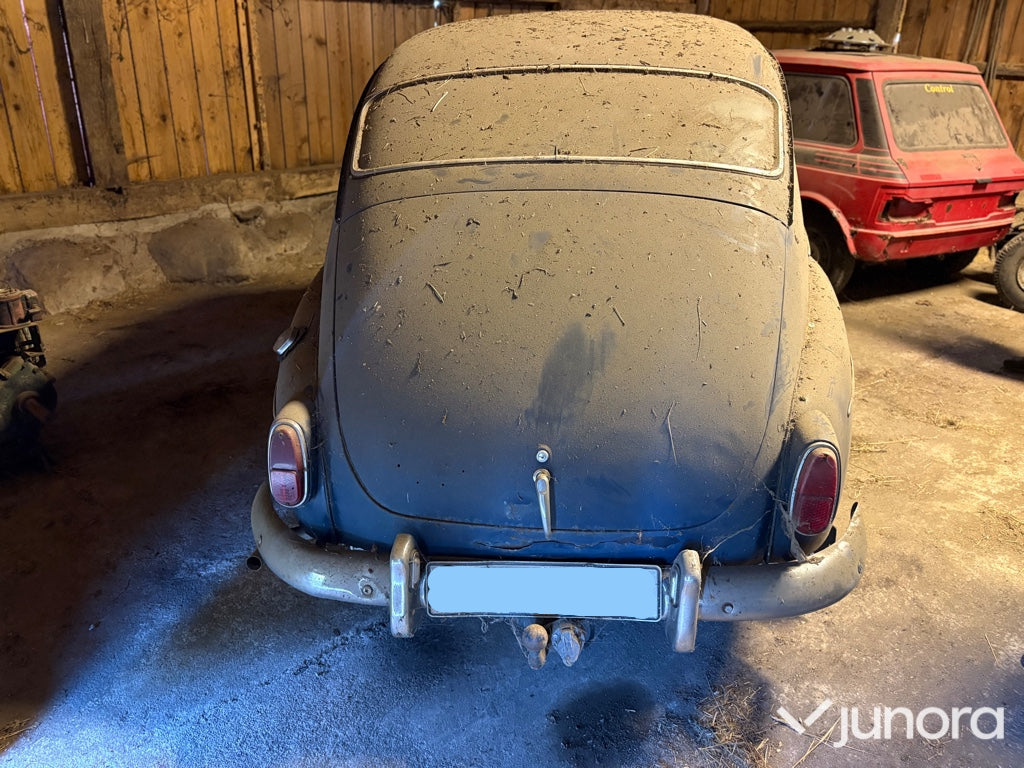 Volvo P 544