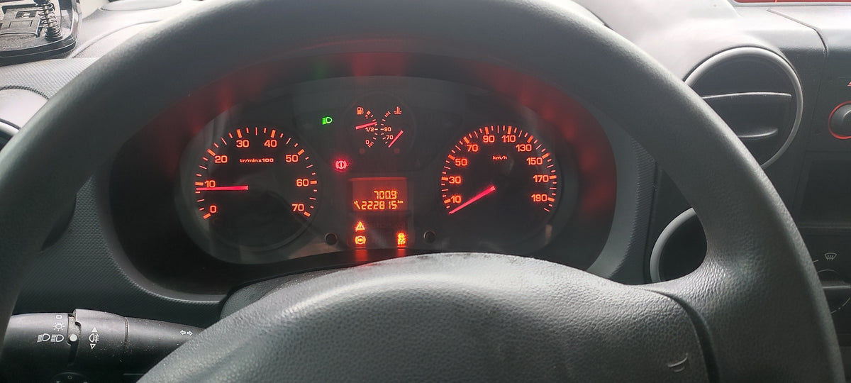 Peugeot partner van 1.6 hdi 2013