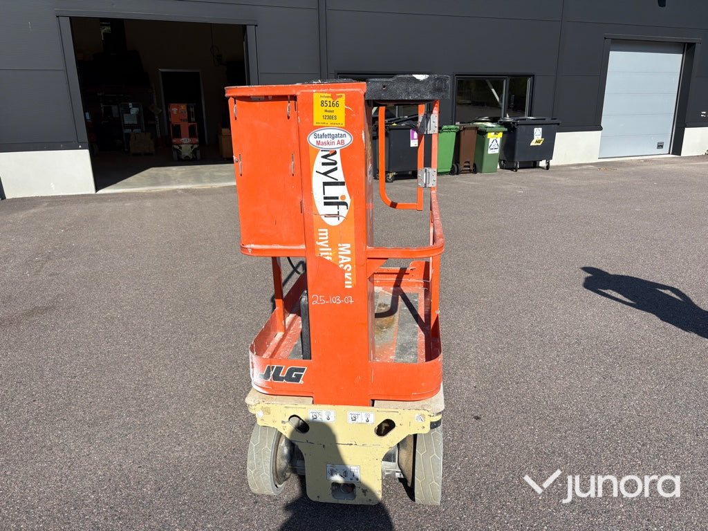 Pelarlift - JLG, 1230ES