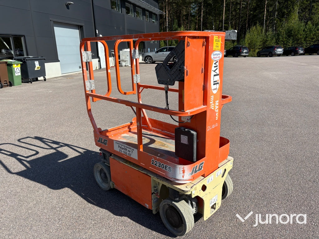 Pelarlift - JLG, 1230ES
