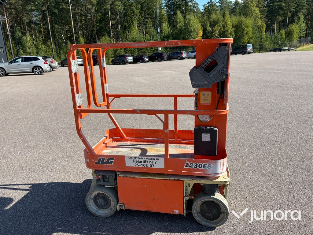Pelarlift - JLG, 1230ES
