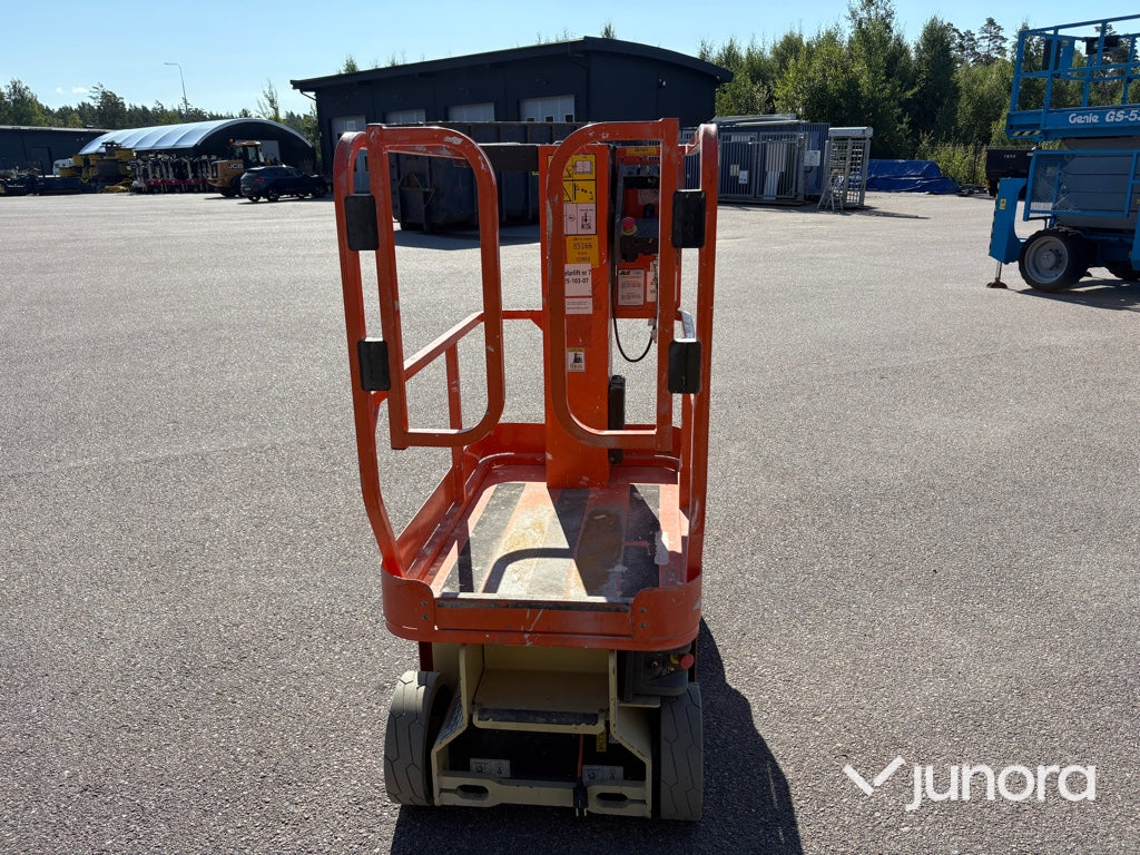 Pelarlift - JLG, 1230ES