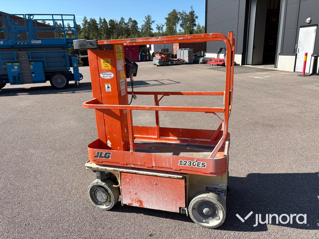 Pelarlift - JLG, 1230ES