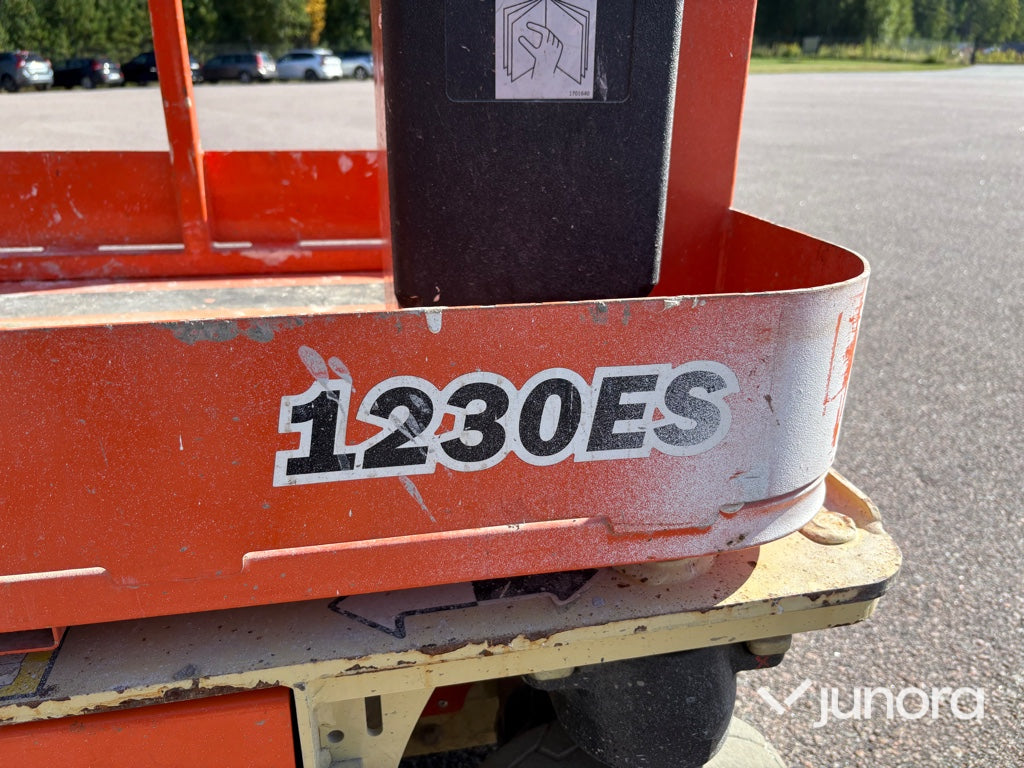 Pelarlift - JLG, 1230ES