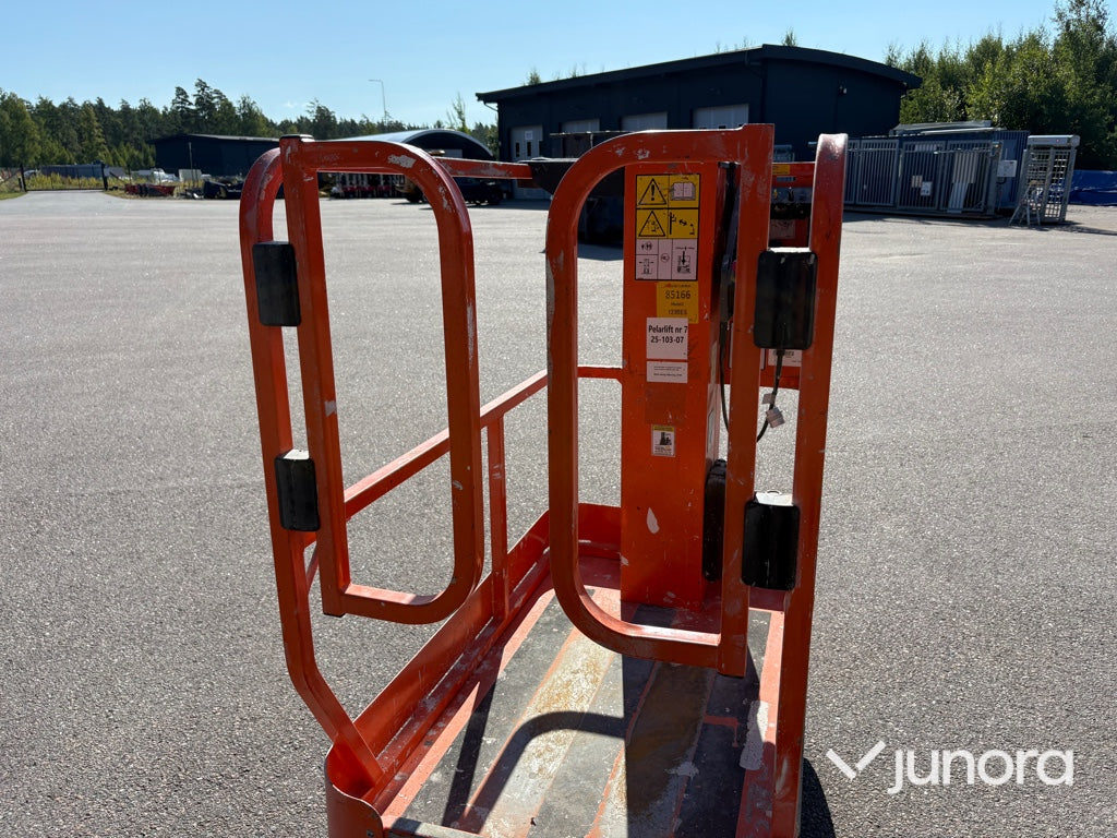 Pelarlift - JLG, 1230ES