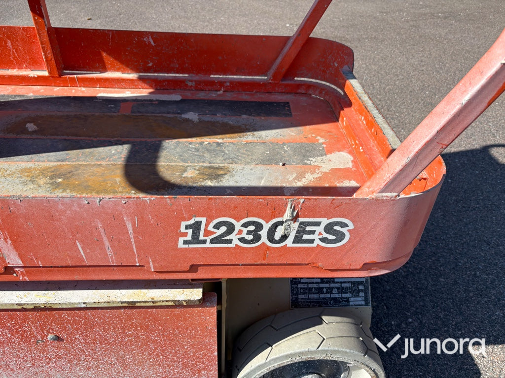Pelarlift - JLG, 1230ES