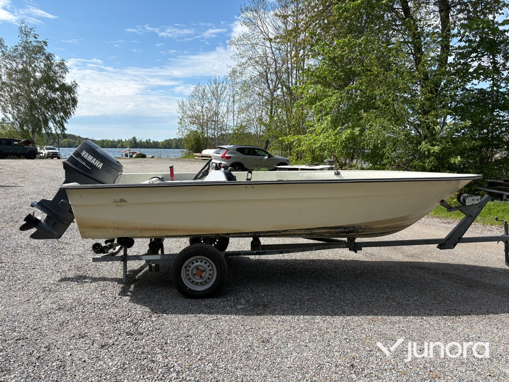 Styrpulpetbåt, Trailer - Med Yamaha, 70hk