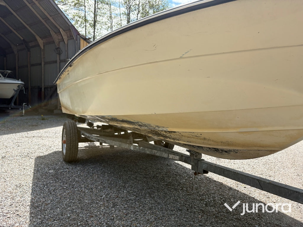 Styrpulpetbåt, Trailer - Med Yamaha, 70hk
