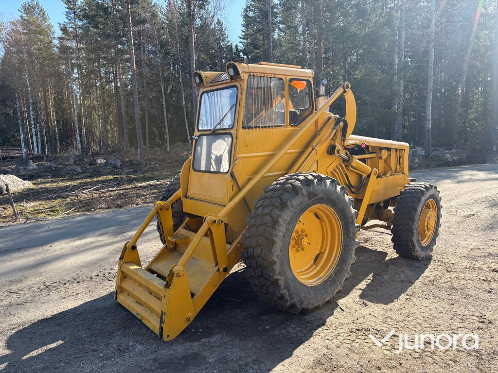 Baklastare - Volvo, BM 640