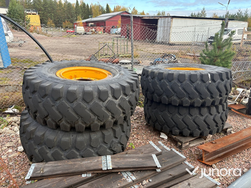 Lastmaskinsdäck - Loadmaster 20.5-25 4st
