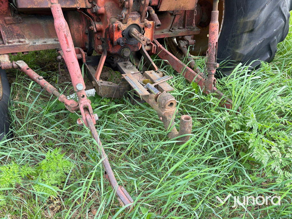 Traktor - Nuffield, 3/45