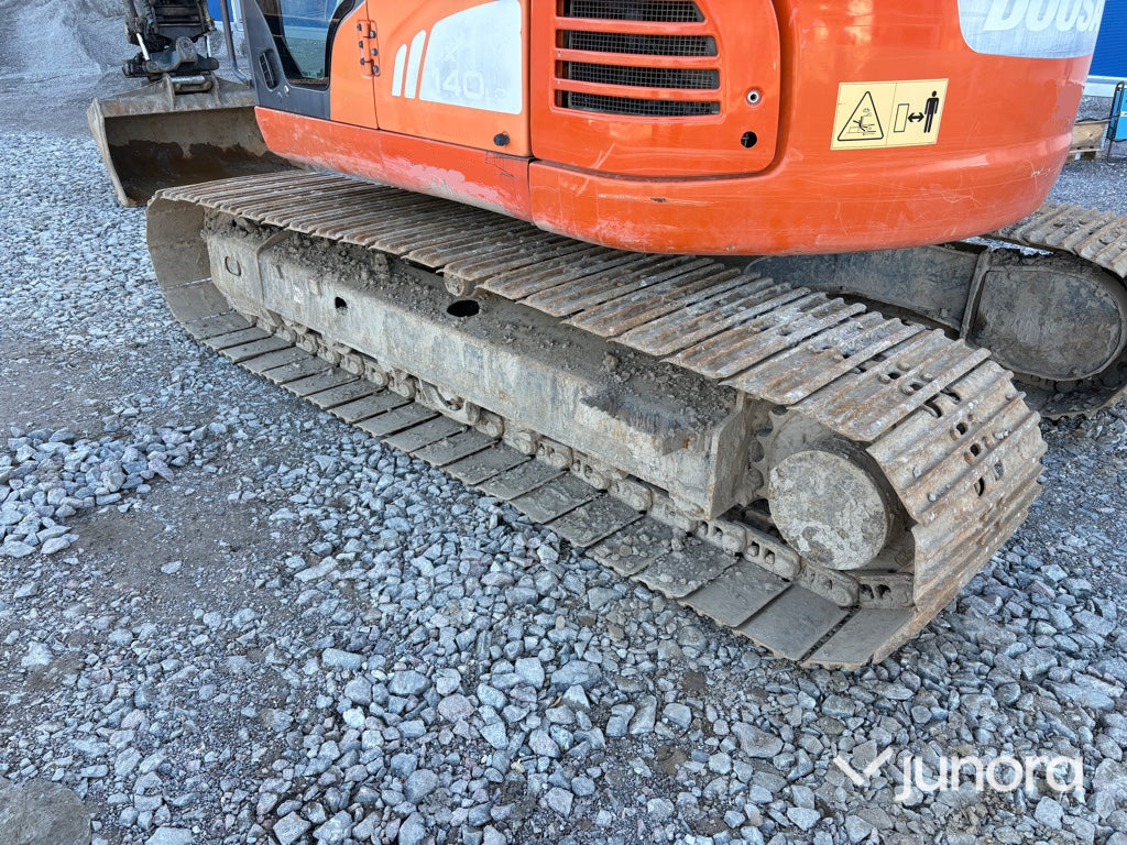 Grävmaskin - Doosan, DX140LCR