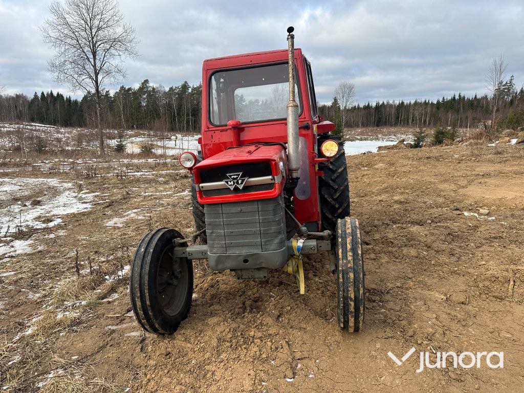 Traktor - Massey Ferguson 135