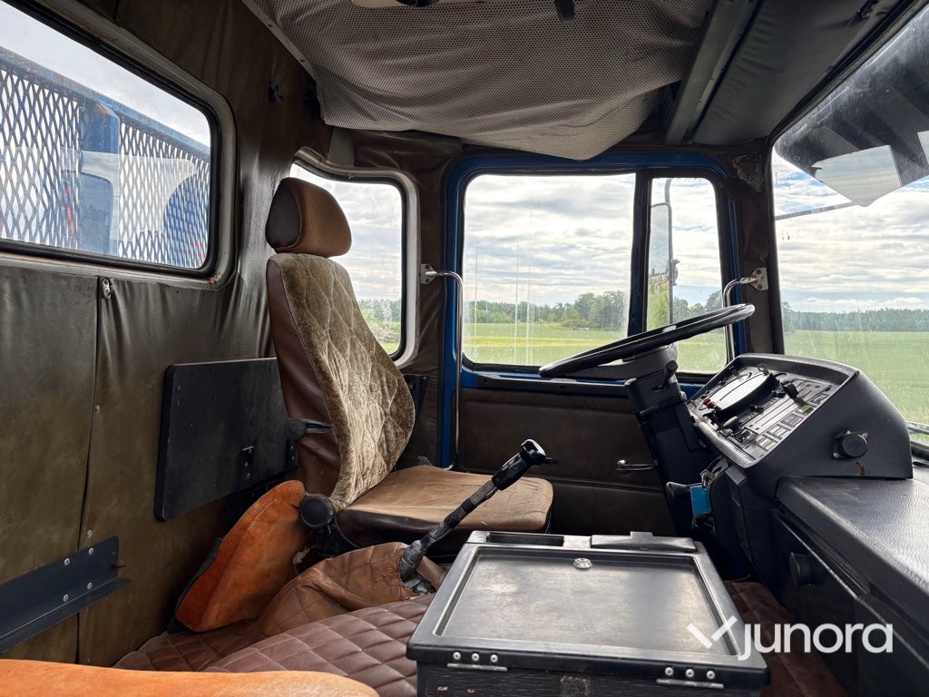 Veteranlastbil - Scania, LB 111 S 34 175