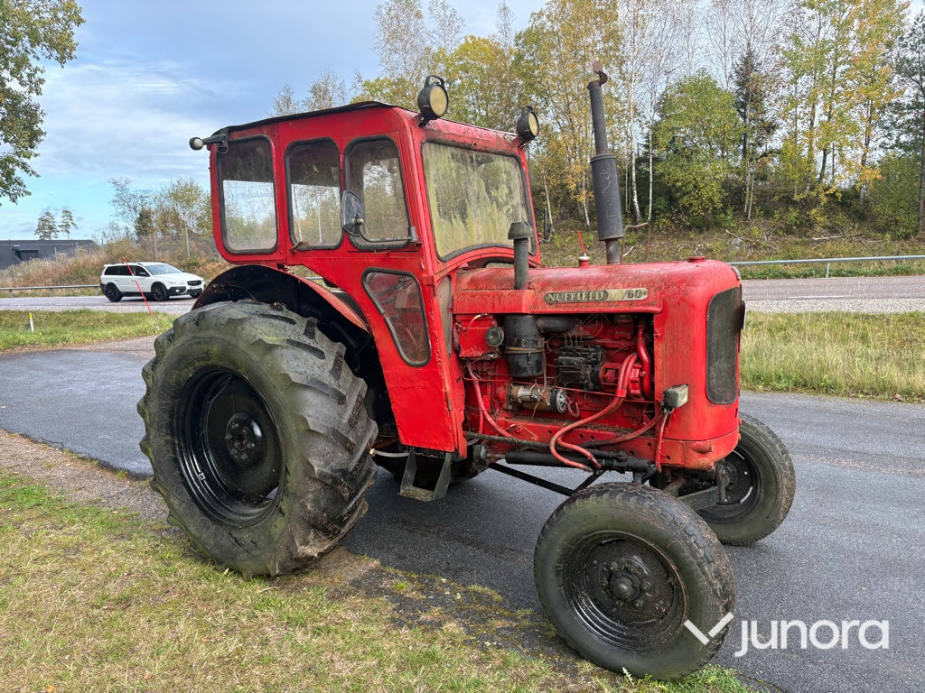 Traktor Nuffield 10/60