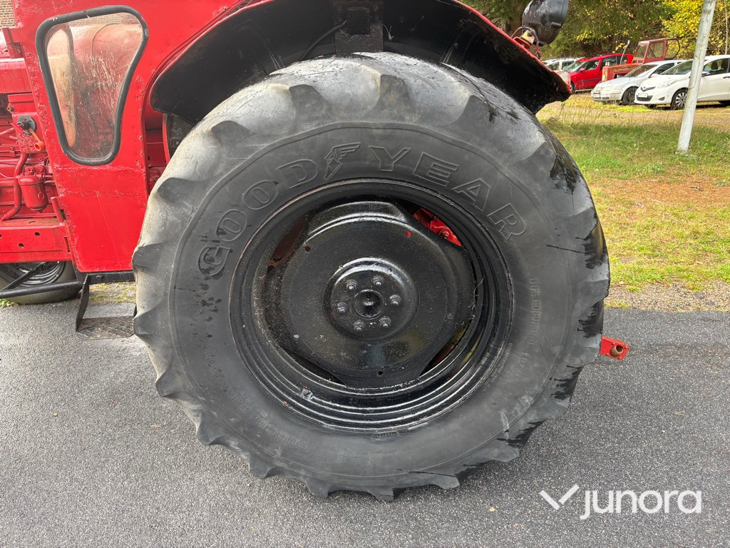 Traktor Nuffield 10/60