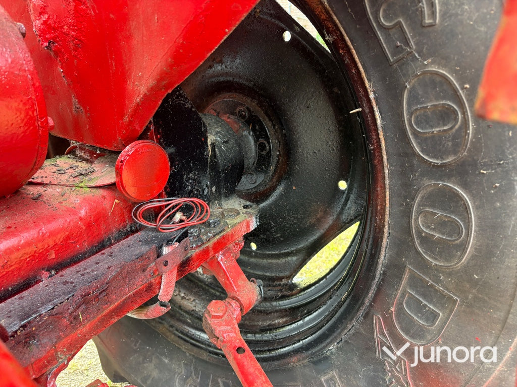 Traktor Nuffield 10/60