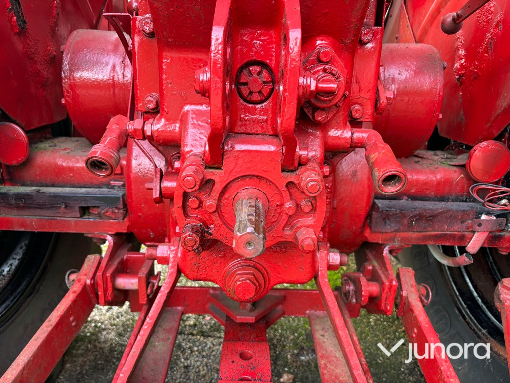 Traktor Nuffield 10/60