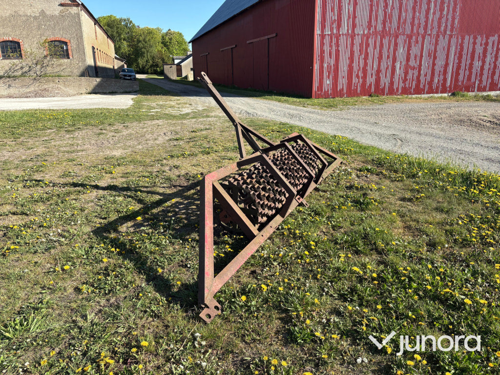 Knastervält Ystamaskiner