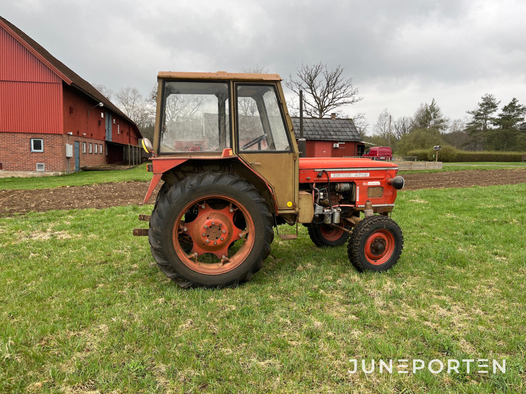 Traktor Zetor 4718