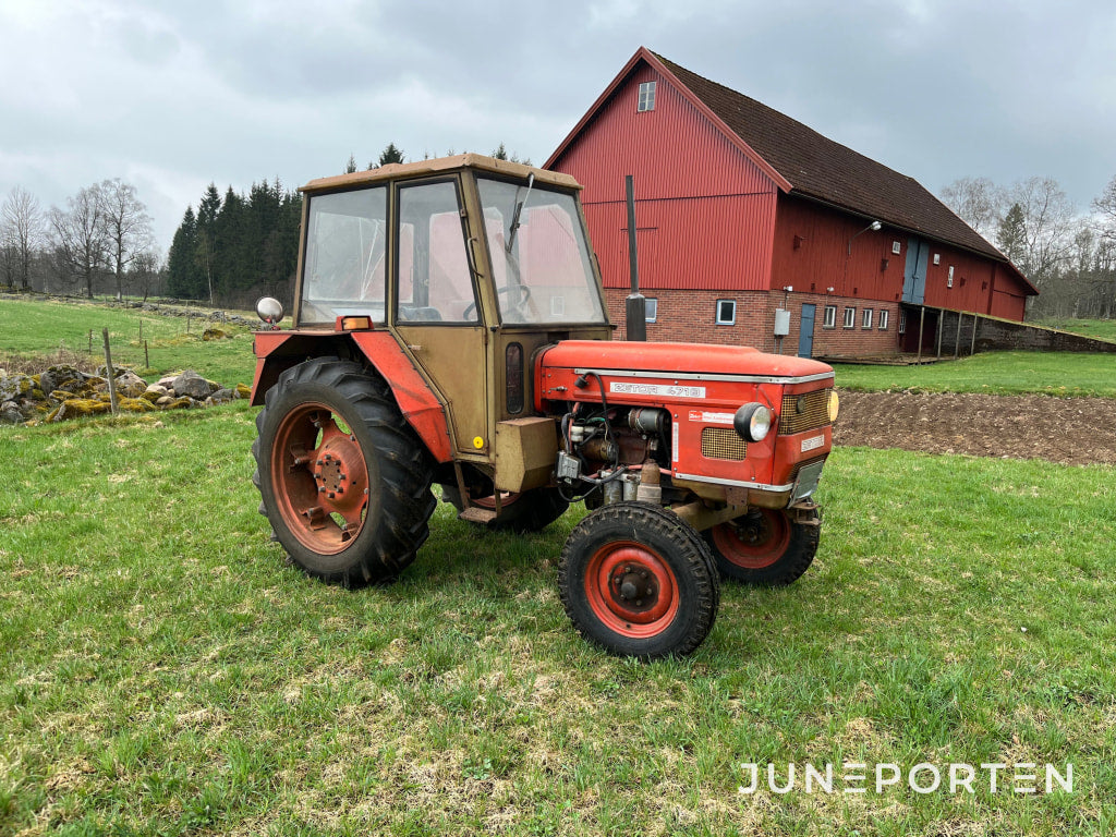 Traktor Zetor 4718