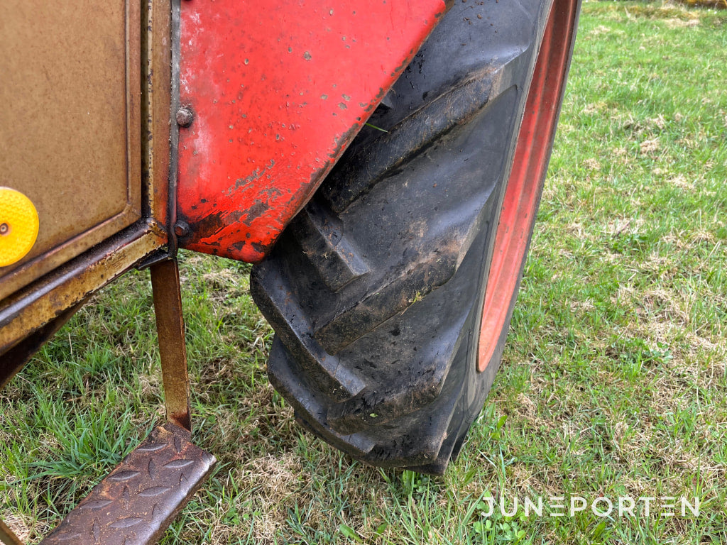 Traktor Zetor 4718
