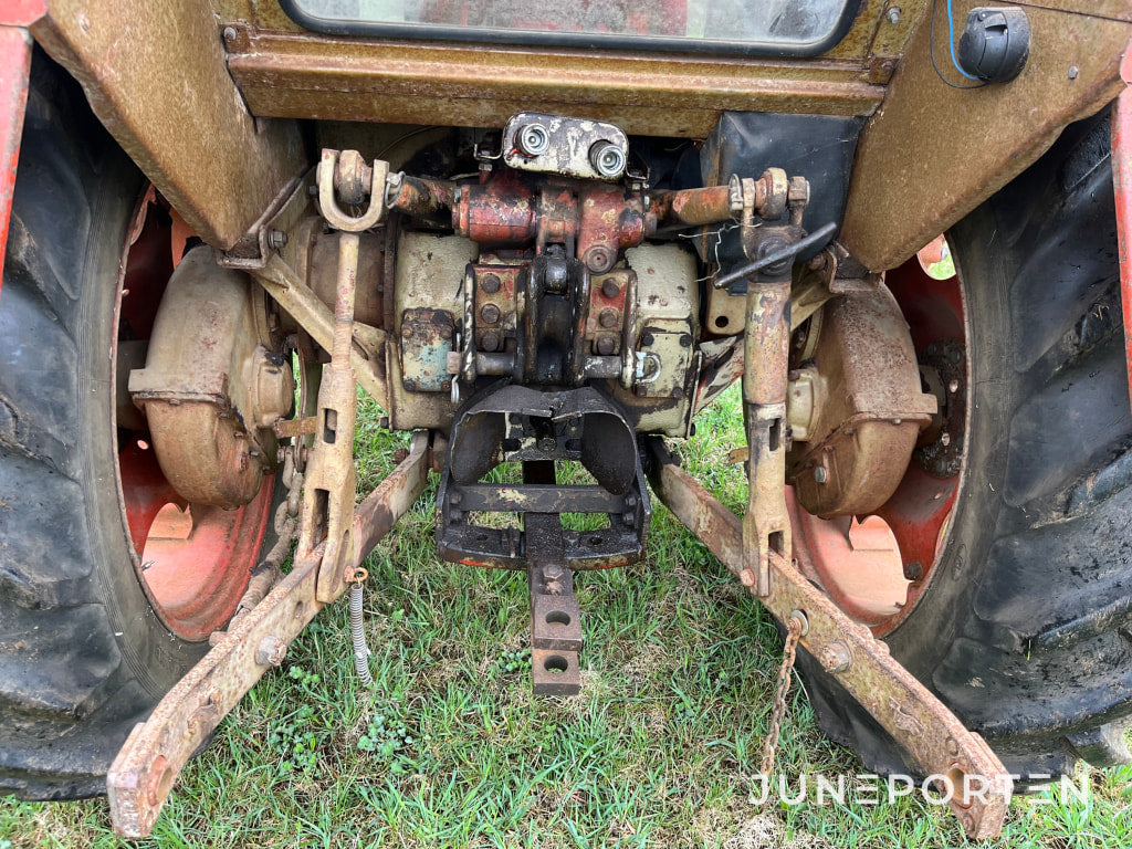 Traktor Zetor 4718