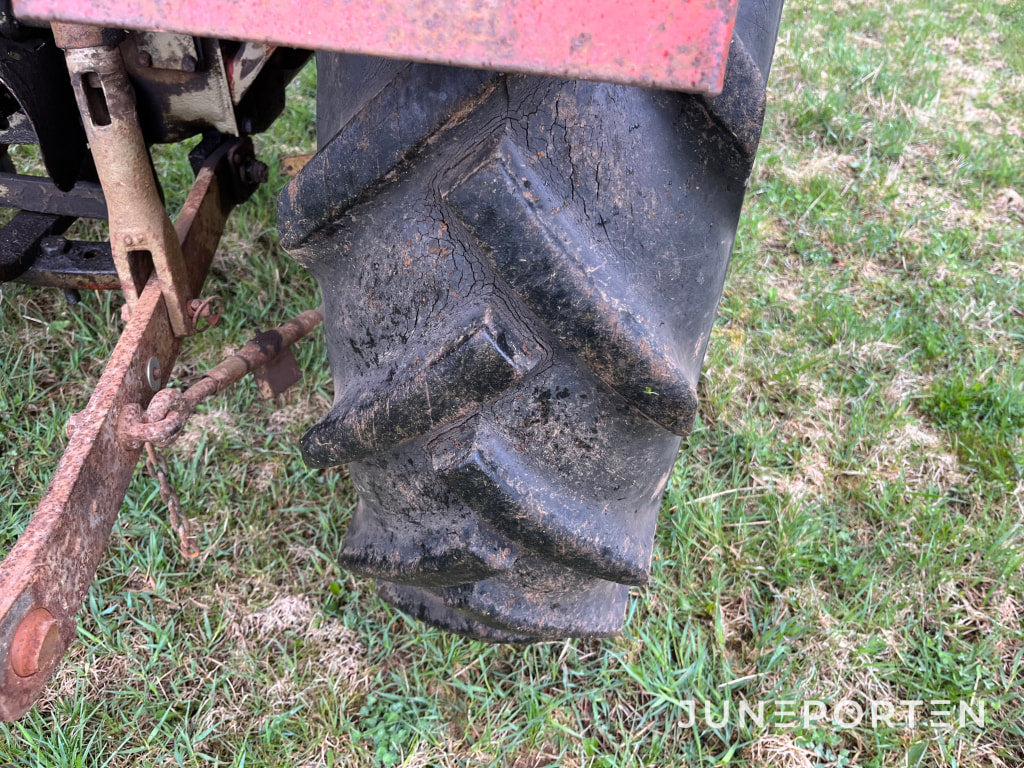 Traktor Zetor 4718