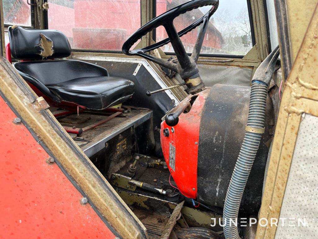 Traktor Zetor 4718