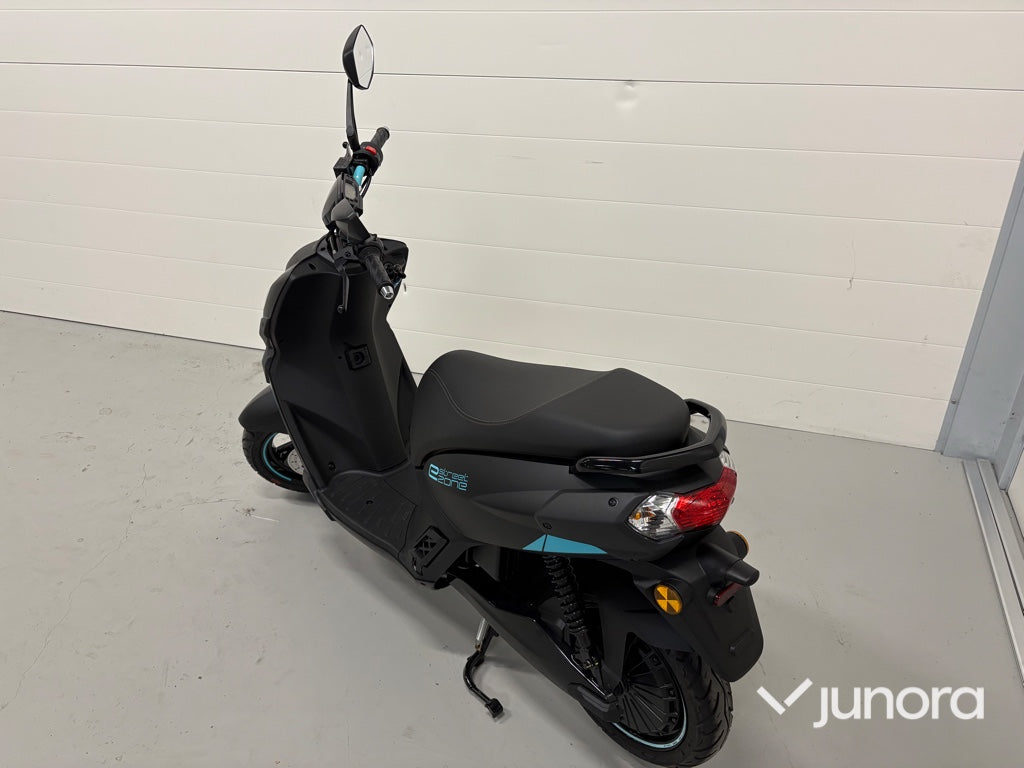 Moped - Peugeot, E-Streetzone
