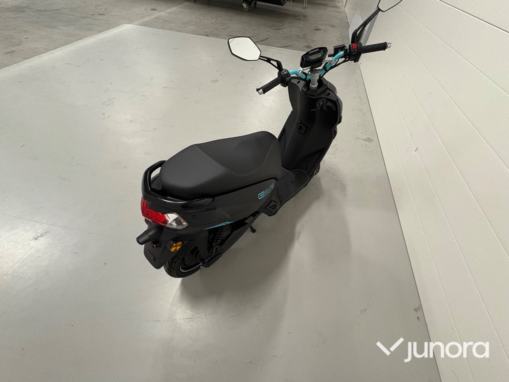Moped - Peugeot, E-Streetzone