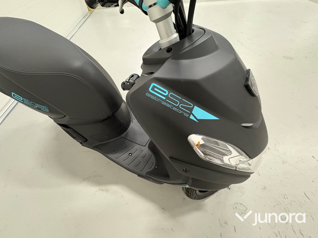 Moped - Peugeot, E-Streetzone