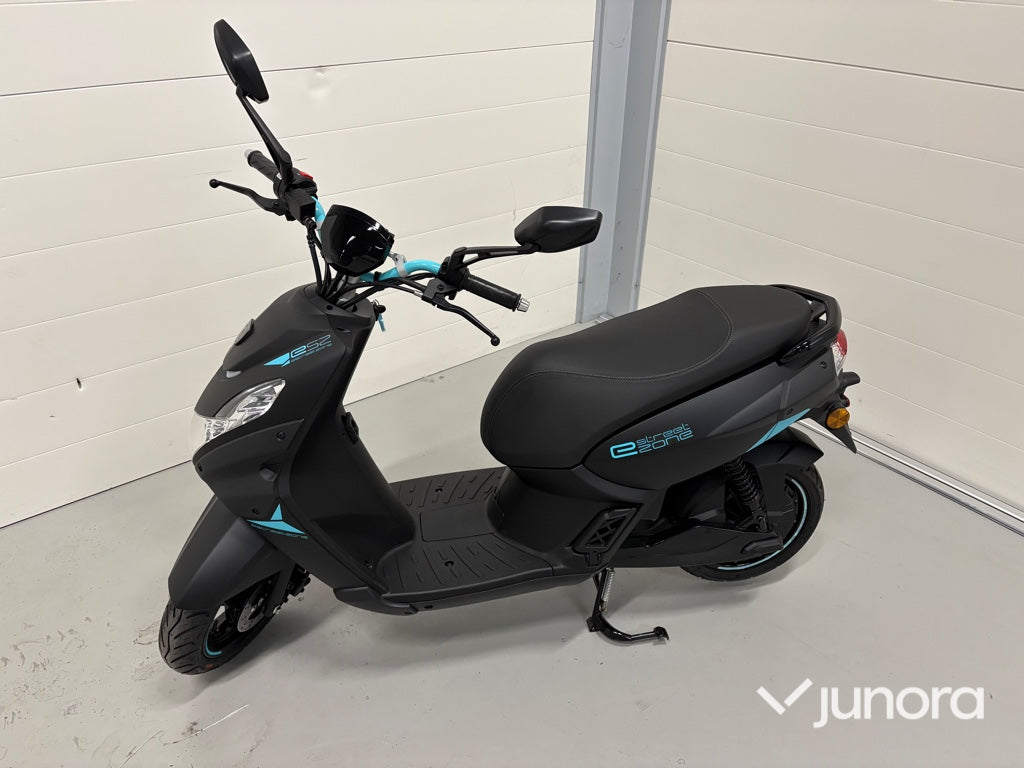 Moped - Peugeot, E-Streetzone