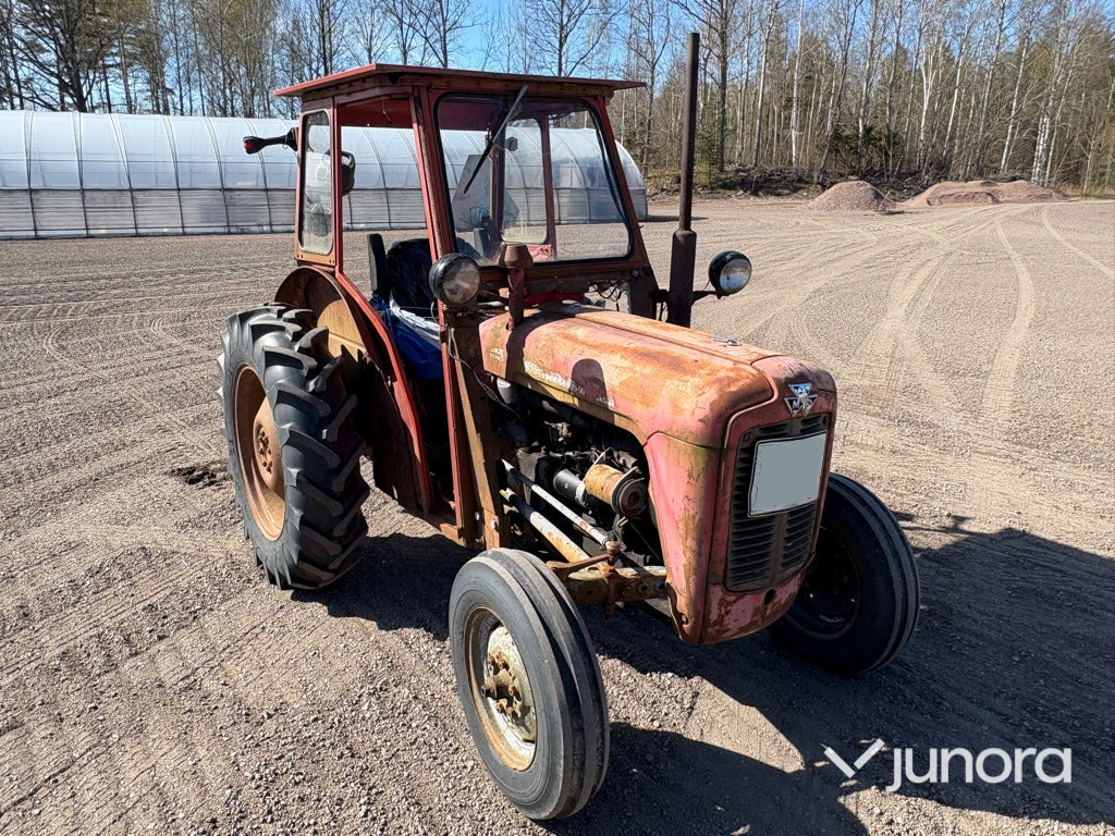 Traktor - Massey Ferguson, MF 35