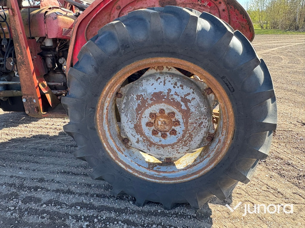 Traktor - Massey Ferguson, MF 35
