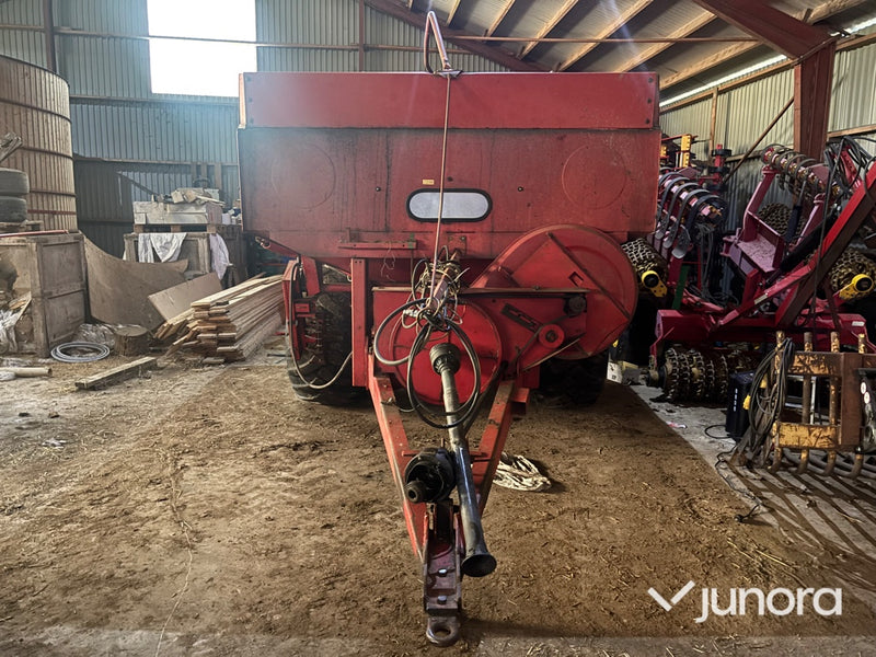 Gödningspridare - Överum Tive 6012