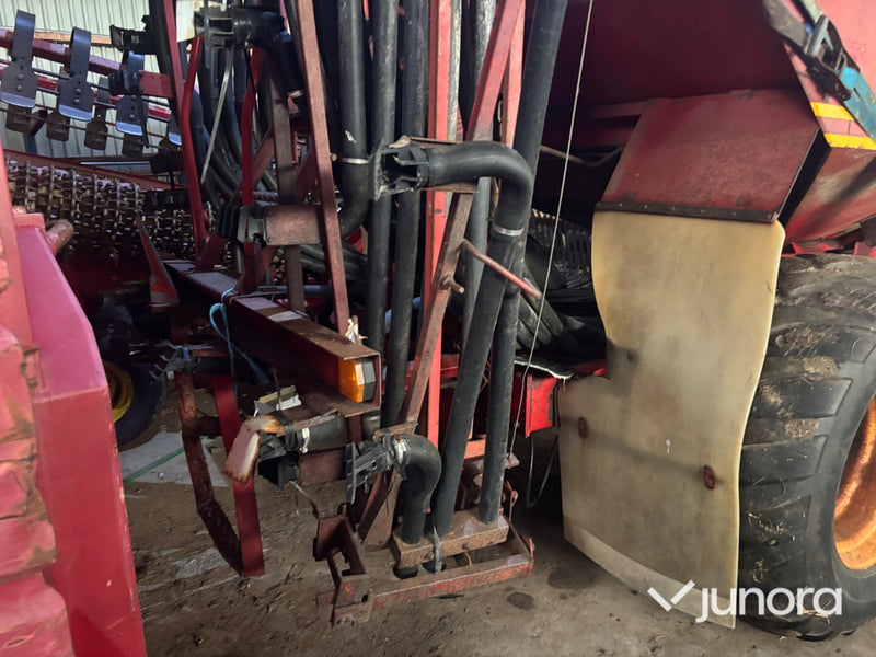 Gödningspridare - Överum Tive 6012