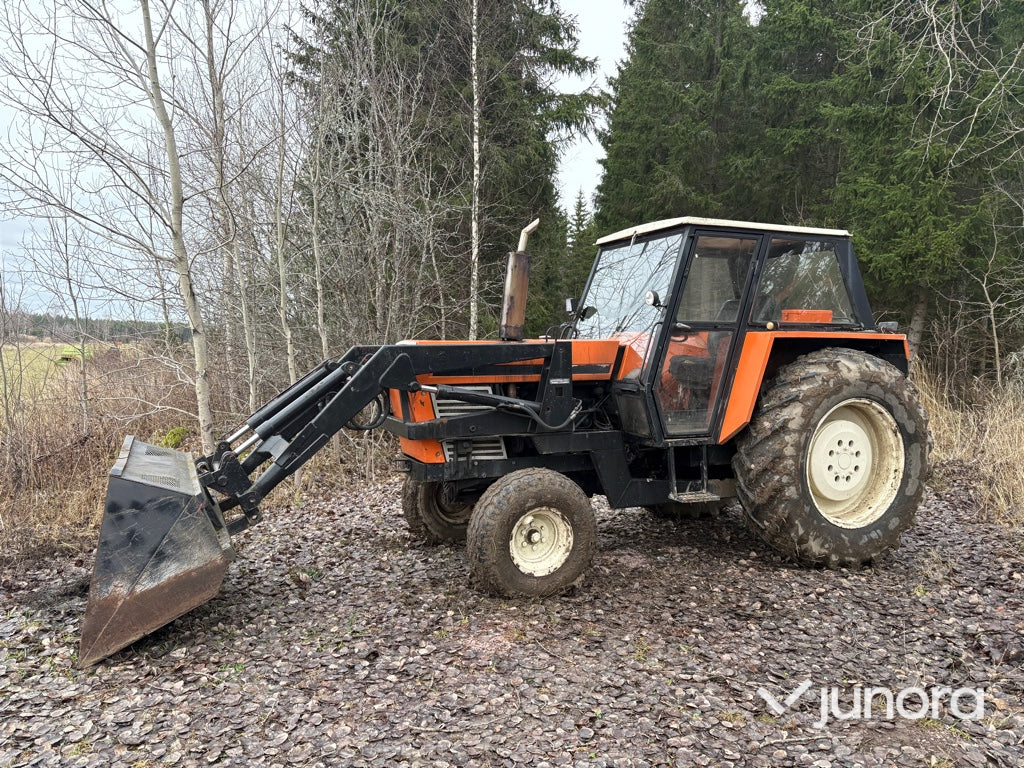 Traktor + Frontlastare - Ursus, C 385